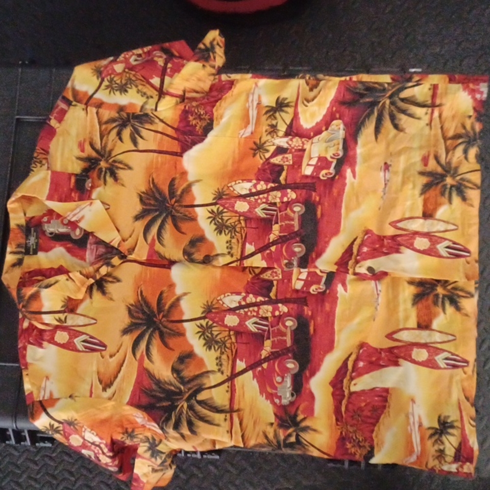 Authentic Hawaiian Aloha Shirt - XL